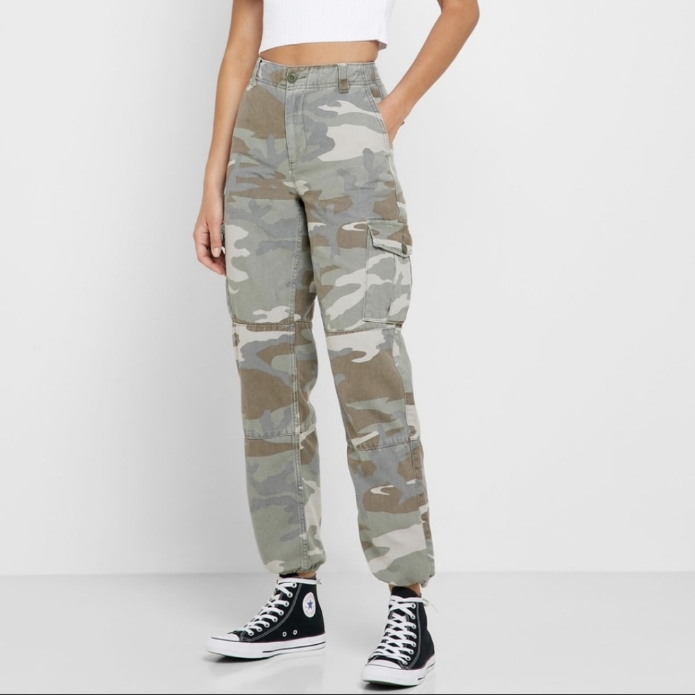 TOPSHOP Camo Print Cargo Pants